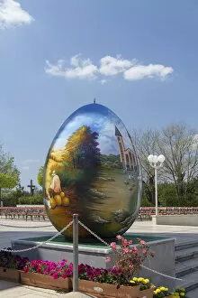 Europe, Bosnia and Herzegovina, Medjugorje. Easter egg in front of St. James Church