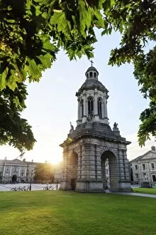 Images Dated 18th July 2017: Europe, Dublin, Trinity college at sunset