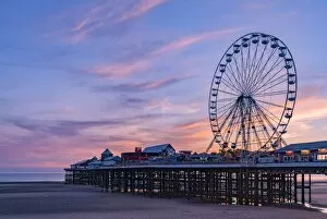 Images Dated 11th July 2017: Europe, England, Lancashire, Blackpool, Central Pier Blackpool