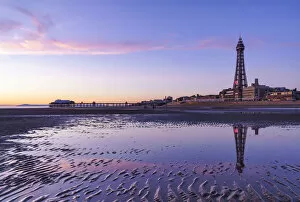 Images Dated 30th November 2017: Europe, England, Lancashire, Blackpool, Blackpool Tower and Beach