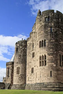 Stately Home Prints: Europe, Great Britain, England, Alnwick castle and stately home