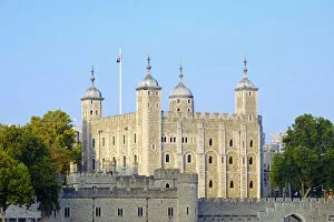 Images Dated 10th November 2017: Europe, Great Britain, England, London, The Tower of London - an 11th Century castle