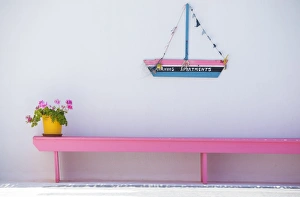 Europe, Greece, Cyclades island, Aegean Sea, Mykonos, Myconos, bench in Myconos town