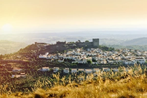 Images Dated 23rd June 2017: Europe, Iberia, Portugal, The Alentejo, view of the fortified medieval hilltop town