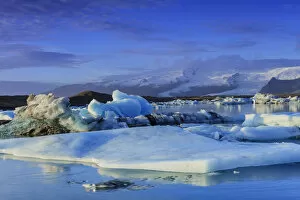 Images Dated 21st February 2017: Europe, Iceland, Southeast Iceland, Vatnajokull National Park, Jokulsarlon Glacier Lagoon