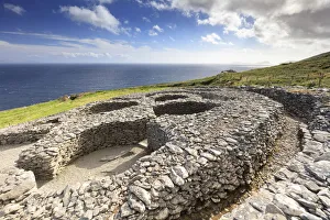 Europe, Ireland, Kerry county, Dingle Peninsula, Glenfahan Beehive Huts, Slea Head