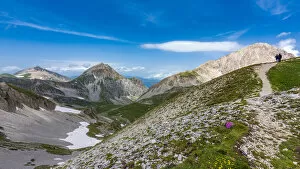 Images Dated 11th August 2021: europe, Italy, the Abruzzi. On a footpath in the Gran Sasso National Park