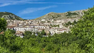 Images Dated 11th August 2021: europe, Italy, the Abruzzi. The little town of Ortona dei Marsi near to the National Park