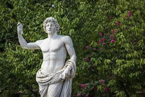 Roma Gallery: europe, Italy, Latium. Rome, a statue in the Vatican Gardens