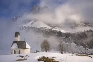 Val Gardena Prints: Europe, Italy, Trentino-AltoAdige, Dolomites, South Tirol, Bolzano province, Gardena pass