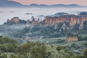 Europe, Italy, Tuscany, Arezzo. The characteristic landscape of the Balze seen from Piantravigne