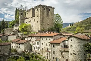 Lunigiana Prints: europe, Italy, Tuscany. The castle of Verrucola near Fivizzano