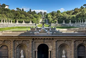 Europe, Italy, Tuscany, Florence, Palazzo Pitti, Fontana del Carciofo