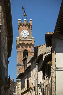Europe, Italy, Tuscany, Toscana, Pienza clock tower
