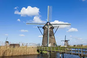 Europe, Netherlands, Alblasserdam, Kinderdijk, Windmills