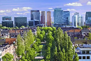 Images Dated 25th November 2013: Europe, Netherlands, Holland, Amsterdam, view over traditional Dutch housing to the