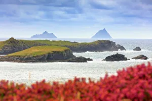 Europe, Northern Europe, Ireland, Skellig islands view from Portmagee along the Kerry