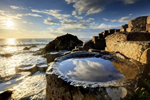 Images Dated 20th July 2017: Europe, Northern Ireland, Giants Causeway at sunset