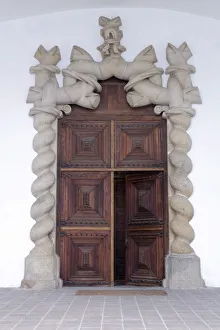 Images Dated 23rd September 2015: Europe, Portugal, Alentejo. Evora, a uniquely Portuguese Manueline doorway at the