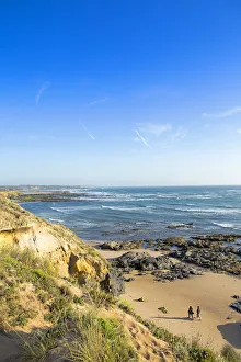 Images Dated 23rd September 2015: Europe, Portugal, Alentejo, Vila Nova de Milfontes, a young couple on praia carreiro