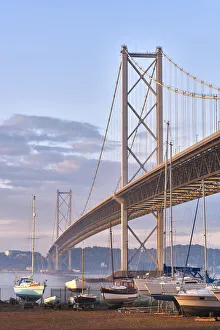 Images Dated 1st February 2018: Europe, Scotland, Lothian, Edinburgh, Firth of Fourth, Forth Road Bridge