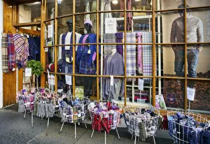 Images Dated 1st February 2018: Europe, Scotland, Lothian, Edinburgh, Royal Mile Gift Shop