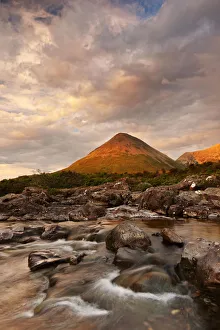 Images Dated 19th May 2016: Europe, Scotland, Skye Island, Sligachan at sunset