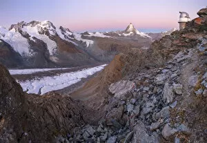 Images Dated 5th November 2019: Europe, Switzerland, Valais, Swiss Alps, Zermatt, Matterhorn, Gornergletscher