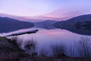 Derwent Prints: Europe, United Kingdom, England, Derbyshire, Ladybower Reservoir