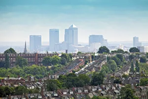 Europe, United Kingdom, England, London, view of One Canada Sqaure and Canary Wharf