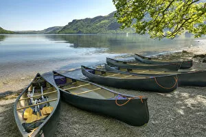 Images Dated 21st June 2017: Europe, United Kingdom, England, Cumbria, Lake District, Ullswater, Canoes