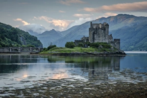 Dornie Prints: Europe, United Kingdom, Scotland, Dornie, Eilean Donan Castle, west