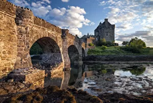 Images Dated 3rd December 2013: Europe, United Kingdom, Scotland, Eilean Donan Castle