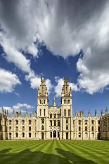Images Dated 10th July 2014: Europe, United Kingom, England, Oxfordshire, Oxford, All Souls College