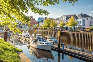Summer Evening Prints: Evening atmosphere at the inland port of Oldenburg