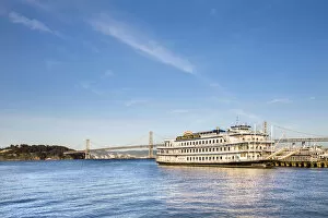 Images Dated 5th May 2017: Excursion boat at ferry terminal, bay bridge, San Francisco, California, USA