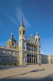 Images Dated 21st June 2019: Exterior of Almudena Cathedral, Madrid, Spain