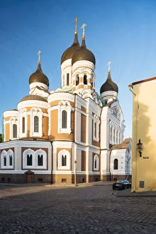 Images Dated 26th September 2017: Exterior of Russian Orthodox Alexander Nevsky Cathedral at dawn, Toompea, Old Town