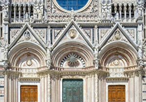 Images Dated 30th August 2019: Faazade of Duomo di Siena (Siena Cathedral). UNESCO World Heritage Site, Siena, Tuscany