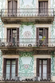 Images Dated 18th May 2015: Facade of Casa Jaume Sahis, a modernist building located in the Eixample neighborhood