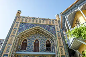 Western Asia Prints: Facade of the Orbeliani Baths (Chreli Abano) in the Abanotubani bath district