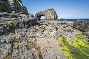 Images Dated 20th June 2016: Fanad, County Donegal, Ulster region, Ireland, Europe. The Great Pollet sea arch