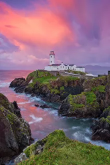 Fanad Head lighthouse at sunset, County Donegal, Ulster region, west coast of Ireland, Ireland, Europe