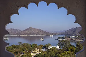 Udaipur Prints: Fateh Sagar Lake, Udaipur, Rajasthan, India, Asia