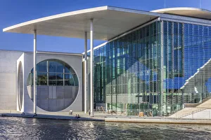 Government Prints: Federal Chancellery on the Spree, Berlin, Germany