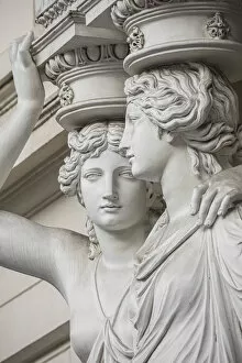 Images Dated 18th February 2020: Female statues on the facade of a building, Vienna, Austria