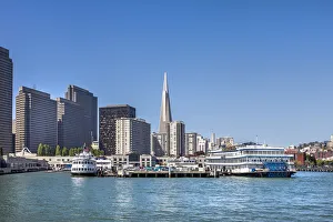 Images Dated 5th May 2017: Ferry terminal, downtown, San Francisco, California, USA