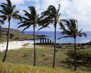 Ahu Nau Nau Gallery: Some of the finest preserved moais on Easter Island