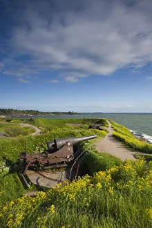 Images Dated 7th September 2010: Finland, Helsinki, Suomenlinna-Sveaborg Fortress, coastal artillery at Kustaanmiekka