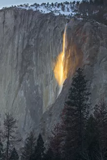 Images Dated 11th November 2020: Firefalls, California, Yosemite, USA
